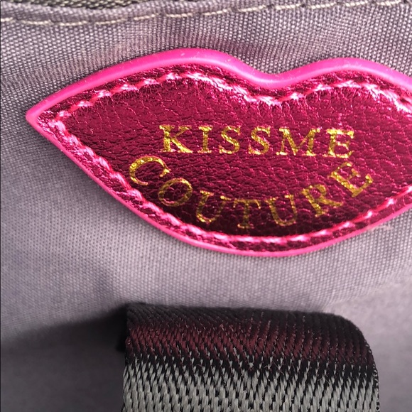 NWT KISSME COUTURE SILVER BACKPACK W/ SMILEY COIN - Picture 5 of 7